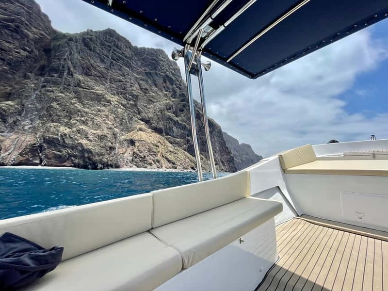 Funchal: Private Boat Tour w/Snorkel & Paddle up 11 people - Paddleboarding, noodles, and a swim
