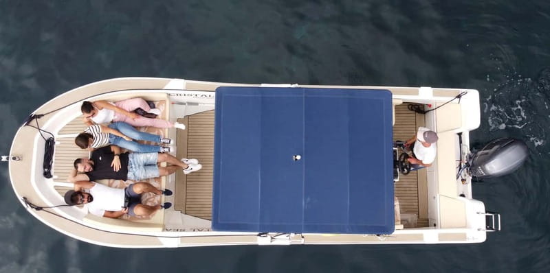Funchal: Private Boat Tour w/Snorkel & Paddle up 11 people - What comes aboard with you