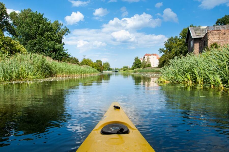 Gdańsk: Islands and Canals Private Kayak Tour - What the 150-minute schedule feels like