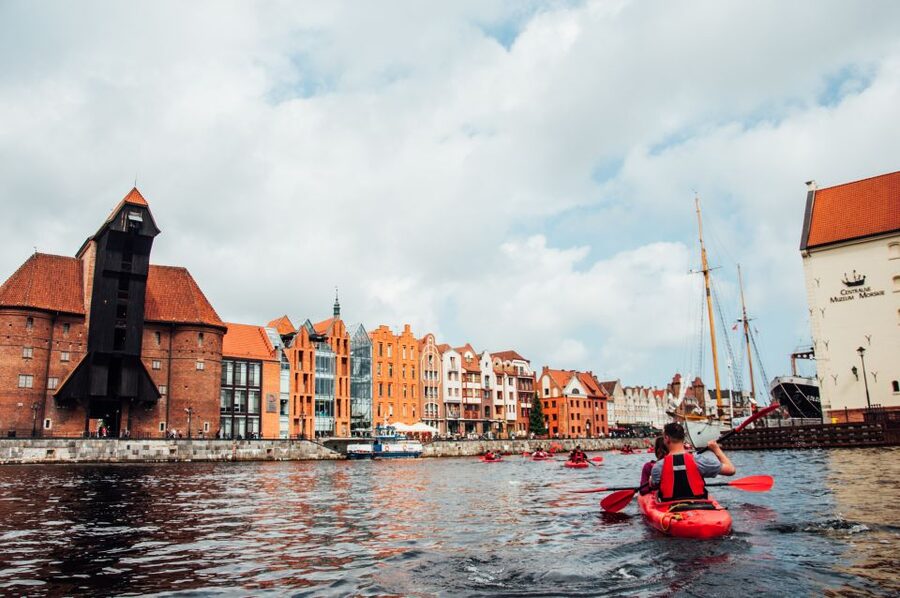Gdańsk: Islands and Canals Private Kayak Tour - Is $47 good value for 150 minutes?