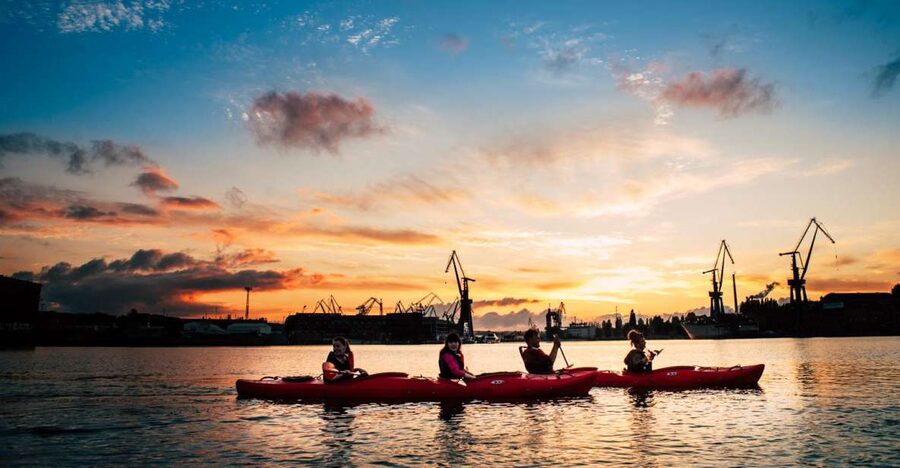 Gdansk: Sunset Kayak Tour - Twenty minutes to learn the essentials