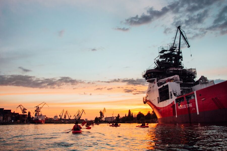 Gdansk: Sunset Kayak Tour - The Radunia Canal and places larger boats miss