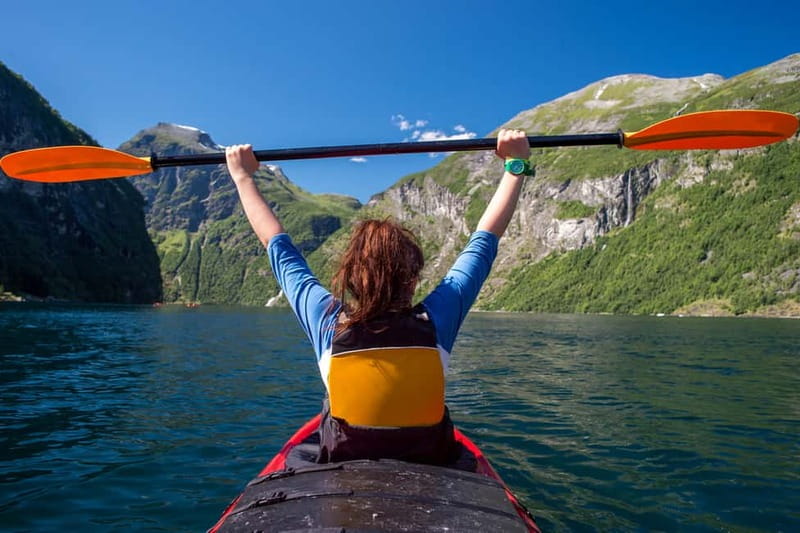 Geiranger: Guided Kayak Tour in Geiranger Fjord - Why Geirangerfjord looks different from a kayak