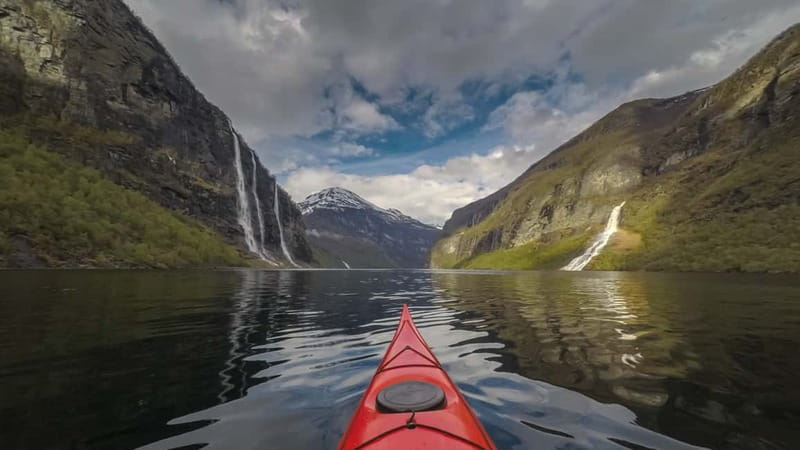 Geiranger: Guided Kayak Tour in Geiranger Fjord - Getting fitted out and learning the basics