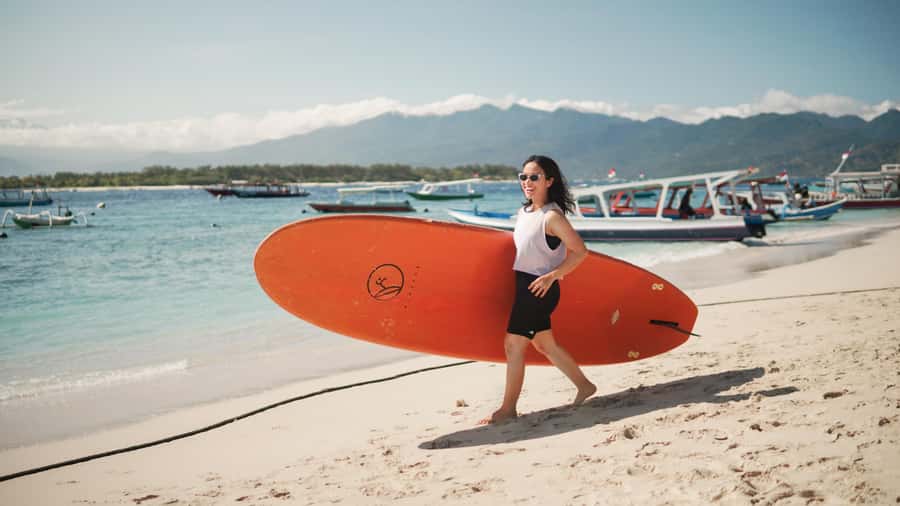 Gili Trawangan: Stand-Up Paddle with Drone Shot & Guide - One hundred minutes to explore the coast