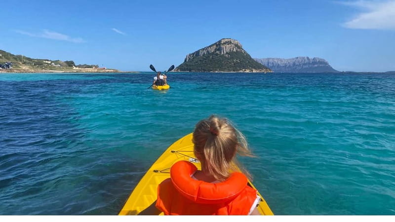 Golfo Aranci:Small group, german guided Kayak tour&Dolphins - Paddling from Baracconi toward Cala Moresca