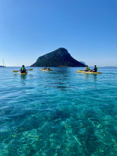 Golfo Aranci: Small group Kayak tour with Aperitif &dolphins - Meeting the Yellow Kayaks at Spiaggia dei Baracconi