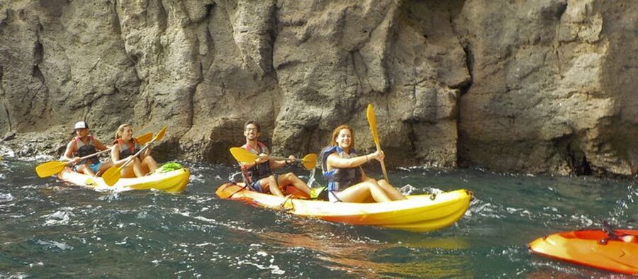 Gran Canaria: South Coast Guided Kayaking Trip - Reaching Playa de Montaña Arena