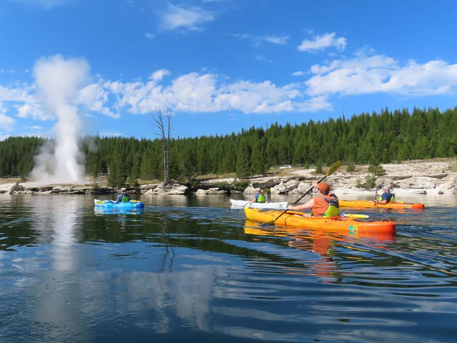 Grant Village: Yellowstone Lake Guided Kayak Tour - Paddling above Yellowstone’s volcanic center