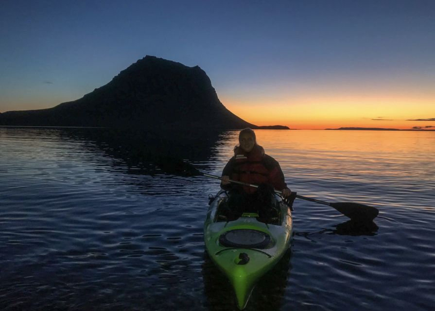 Grundarfjörður: Midnight Sun Kayaking Adventure - The warm drink at the end