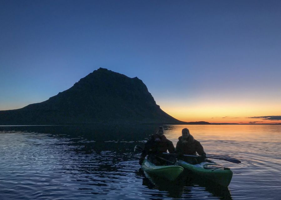 Grundarfjörður: Midnight Sun Kayaking Adventure - Meeting the guides and learning the basics