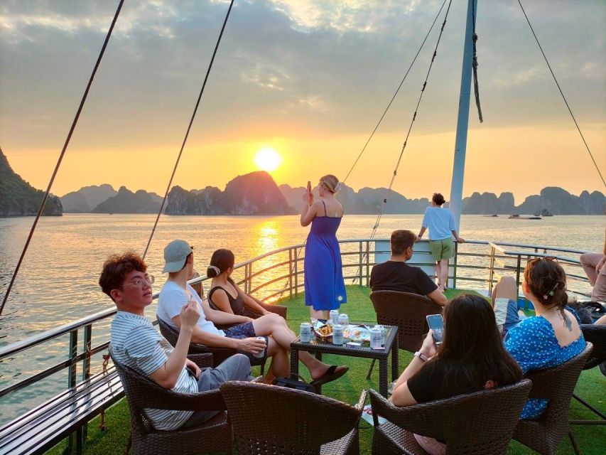Ha Long: Afternoon Cruise with Lunch, Kayaking, and Swimming - What this six-hour cruise is really like
