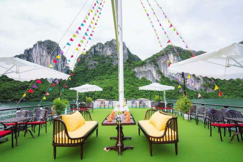 Ha Long Bay Deluxe Cruise & kayaking - 1 Day - Why this one-day route works