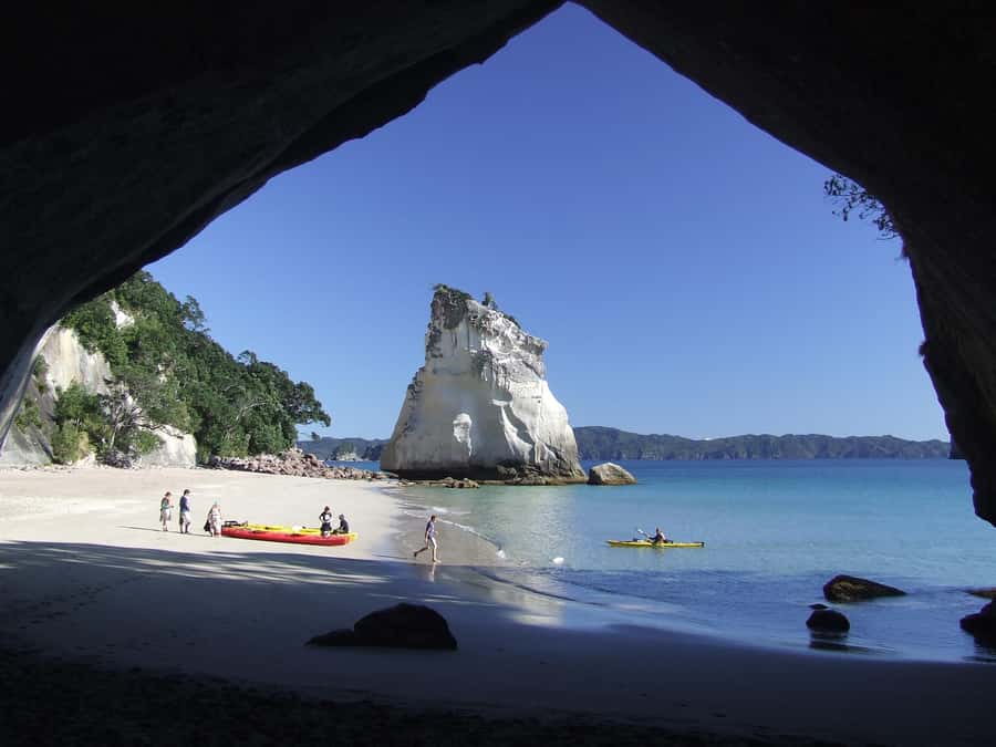 Hahei: Cathedral Cove Kayak Tour - Refreshments included - Why paddle to Cathedral Cove?