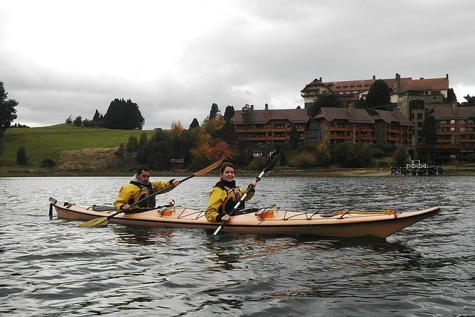 Half a day of kayaking on Lake Moreno in private service - Mountain views from the middle of Lake Moreno