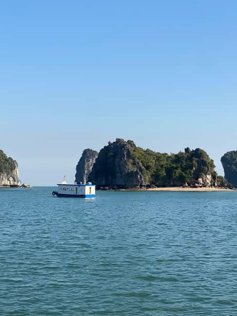Half day Lan Ha Bay : Boat Trip , Kayaking,Snorkel - From Cat Ba Town to the limestone islands