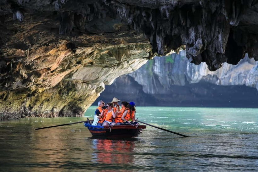 Halong 6 Hours Cruise: Kayak, Cave, Lunch, Beach & Island - Cruising among Ha Long Bay’s limestone peaks