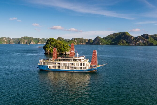 Halong Bay 2D1N Cruise Tour, Full Meals, Caves, Kayak &Transfer - Your first afternoon between Halong and Lan Ha bays