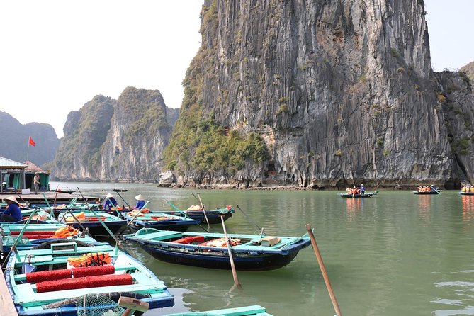 Halong Bay Day Tour Islands, Cave, Kayak. Lunch. All inclusive - Thien Cung Cave, the day’s visual highlight