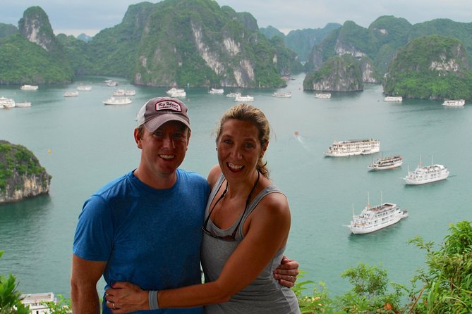 Halong Bay Day Tour: Visit Cave Island Kayaking Swimming Lunch - Sung Sot Cave, Halong Bay’s grand indoor stop