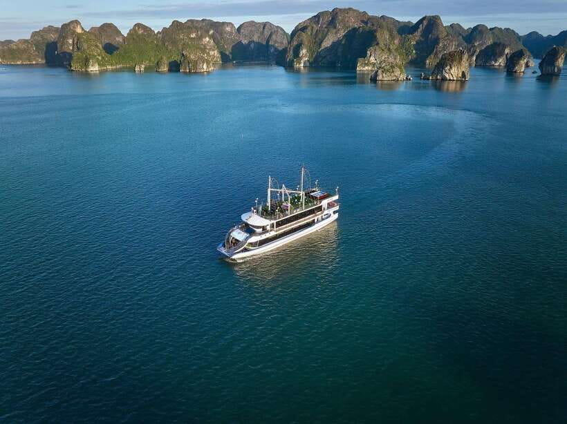 Halong Bay Luxury Cruise: Kayak&Swim,Cave, Party BEST SELLER - Who should book this cruise?