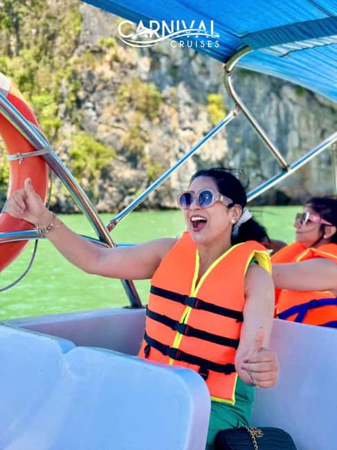 Halong Bay: Luxury Day Cruise w/ Pool, Kayak, Free Transfer - What a $26 day on Halong Bay really gives you