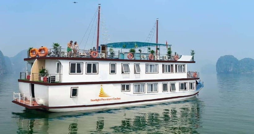 Hanoi: 2-Day Ha Long and Lan Ha Bay Cruise with Kayaking - Kayaking in Lan Ha Bay