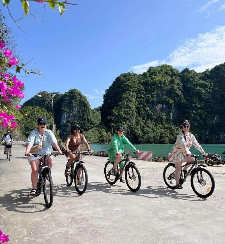 Hanoi: 2-Day Ha Long and Lan Ha Bay Cruise with Kayaking - Breakfast in a quiet bay and the ride to Viet Hai