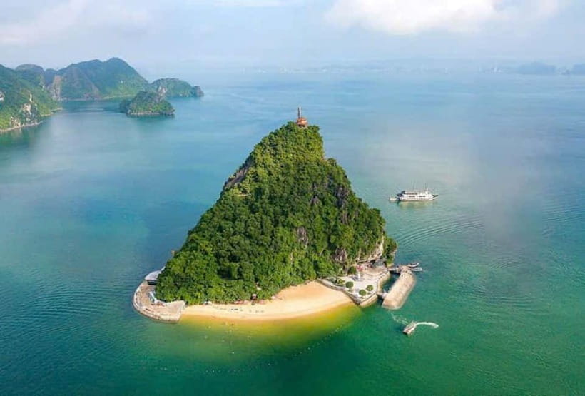 Hanoi-Ha Long 1D: Caves, Islands, Kayak, Lunch & Small Boat - Titop Island for swimming and a panoramic climb