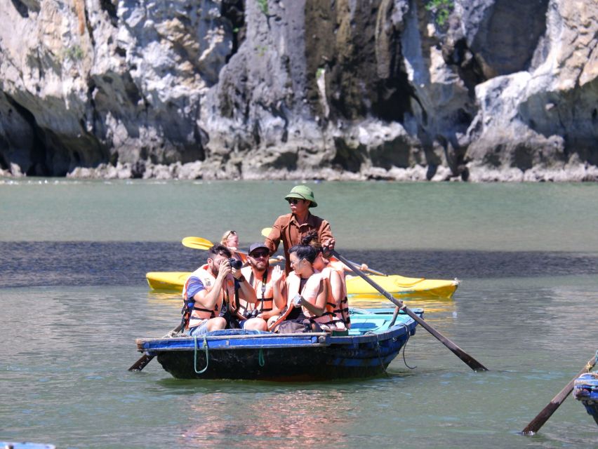 Hanoi: Islands & Caves Ha Long Cruise with Lunch & Kayaking - Thien Cung Cave has the biggest visual impact