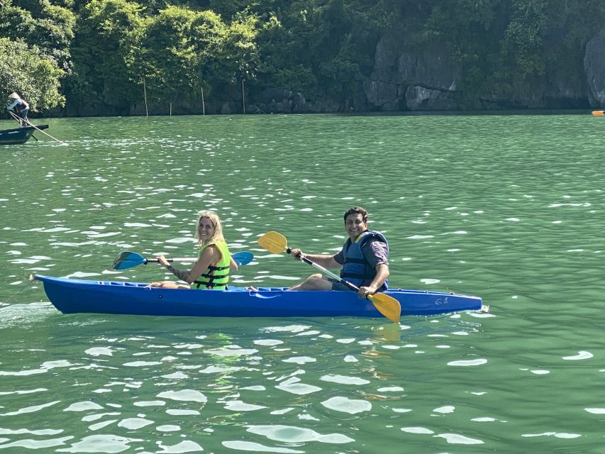 Hanoi: Roundtrip Halong Bay Islands, Caves, Kayaking & Lunch - Key points to know before booking