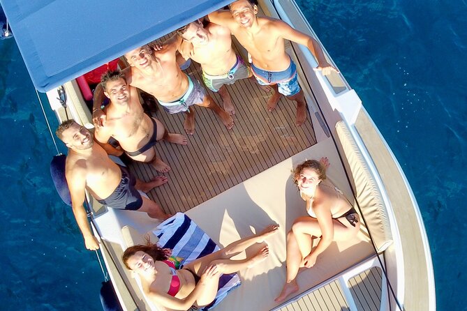 HD Private Boat Tour from Funchal – Swim, Paddle, Snorkel&Relax - Leaving Funchal by private boat