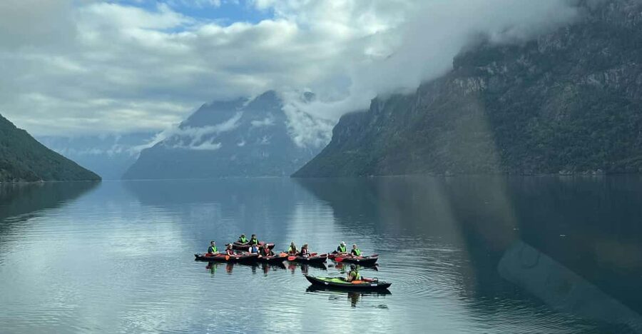 Hellesylt: Beginner-Friendly Fjord Kayaking Experience - What the two-hour route feels like
