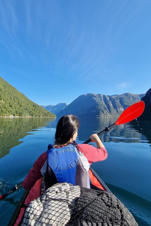 Hellesylt: Beginner-Friendly Fjord Kayaking Experience - A simple start at Fjordkayaking.com