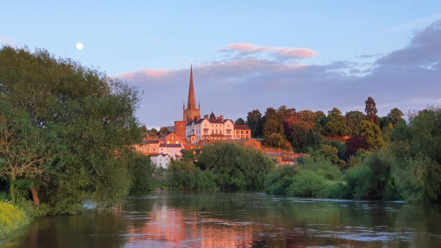 Herefordshire: River Wye Half day unaccompanied canoe trip - Weather, fitness, and who should book