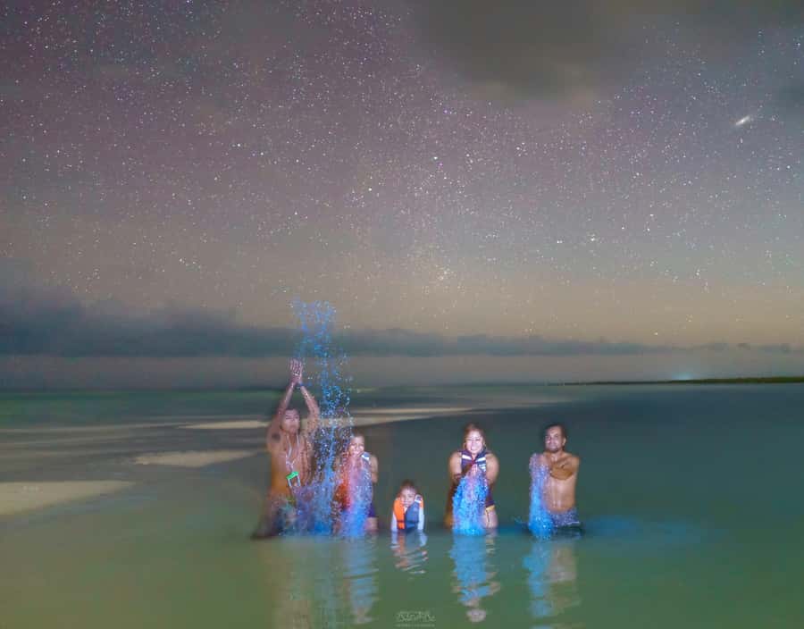 Holbox: Bioluminescence by Kayak and Stargazing. - From your hotel to Las Nubes
