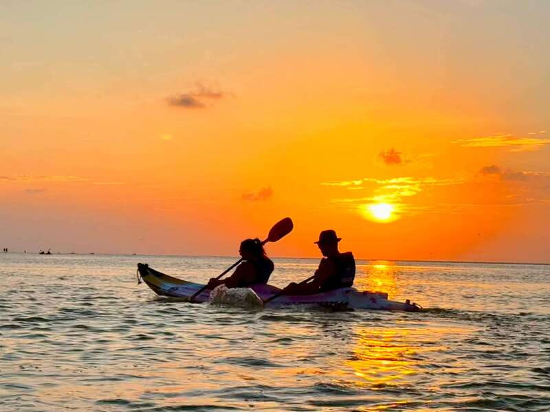 Holbox: Mangrove Sunset Kayak Tour - From Holbox streets to the Kuká River