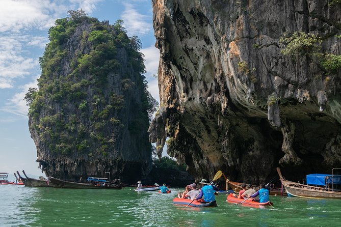 Hong by Starlight: Sea Cave Kayaking and Loy Krathong Floating - Panak Island and the first cave passages