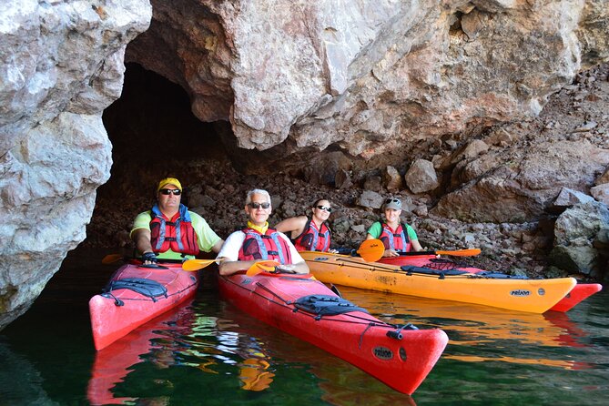 Hoover Dam & Hot Springs Kayak Tour with Lunch & Expert Guide - Who should book this experience