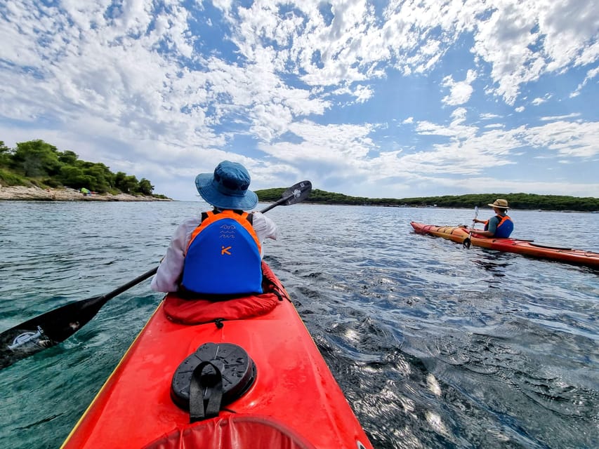 Hvar: Half day kayak tour to Pakleni islands - Why kayak to the Pakleni Islands from Hvar