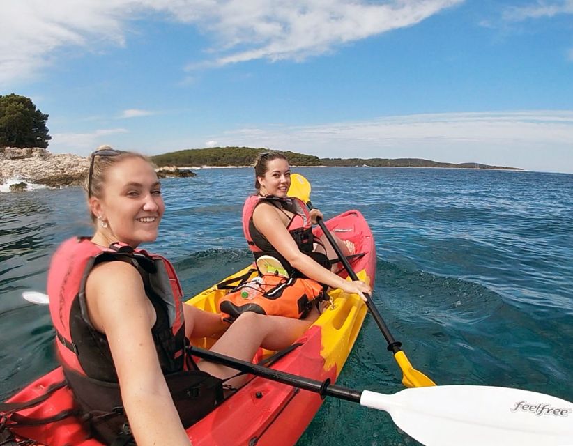 Hvar: Pakleni Islands Self-Guided Kayaking Tour - Choosing your first beach or bay