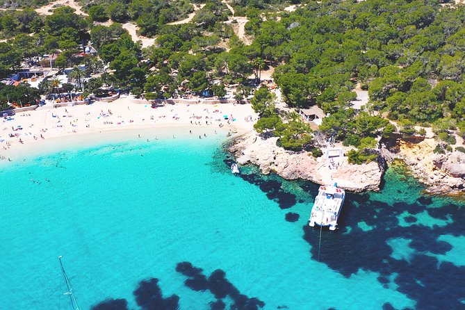 Ibiza Beach Hopping Cruise with Paddleboards, Drinks and Food 6h - Lunch, drinks, and the real value of the price
