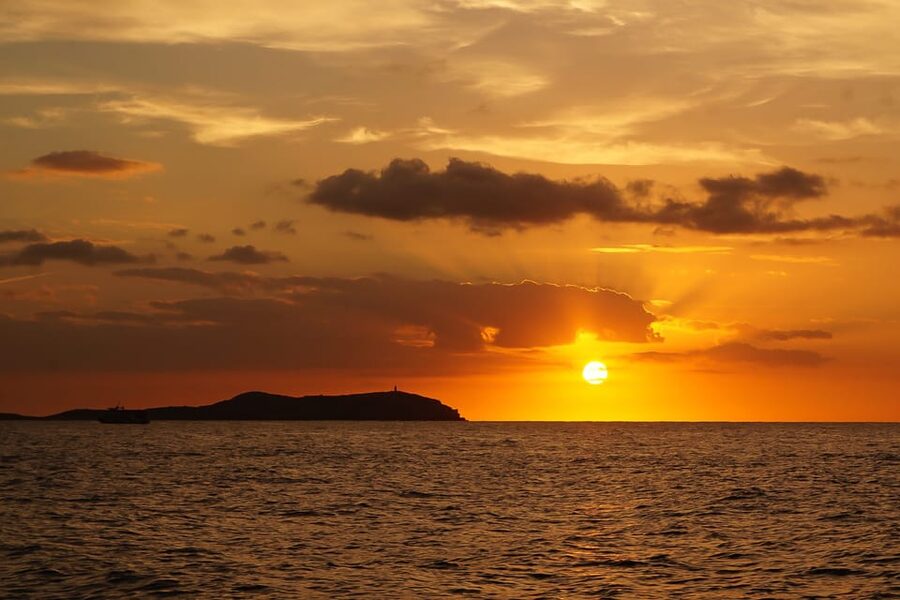 Ibiza: Sunset Boat Trip with Snorkeling, Kayaking, & Drinks - Setting Out From San Antonio’s Waterfront