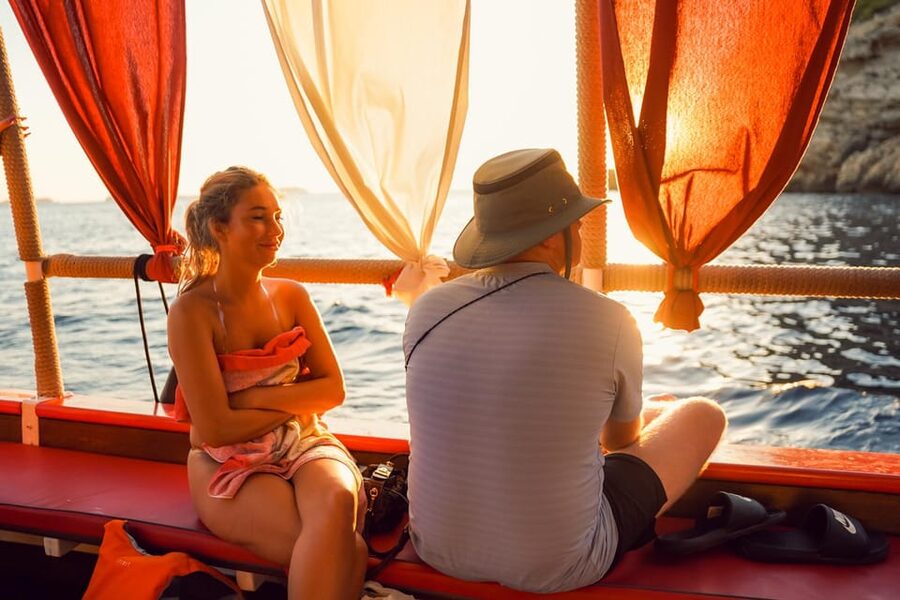 Ibiza: Sunset Boat Trip with Snorkeling, Kayaking, & Drinks - FAQ