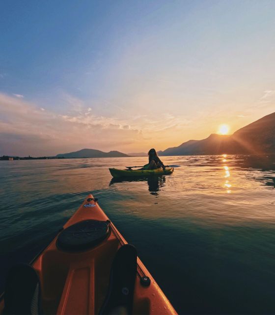 Iseo Lake: rental of kayaks in Pilzone di Iseo - What the lake looks like from a kayak