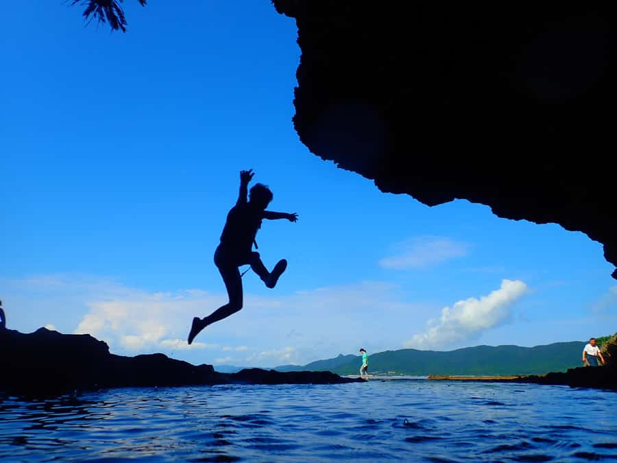 Ishigaki: Canoe or SUP at Kabira Bay&Snorkeling at Blue Cave - Guides, language, and the personal feel