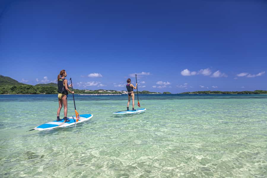 Ishigaki: Canoe or SUP at Kabira Bay＆Snorkeling at Blue Cave - Kabira Bay by canoe or stand-up paddleboard