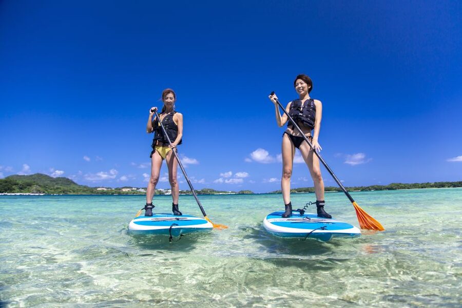 Ishigaki Island: SUP or Kayaking experience at Kabira Bay - Choosing between SUP and kayak