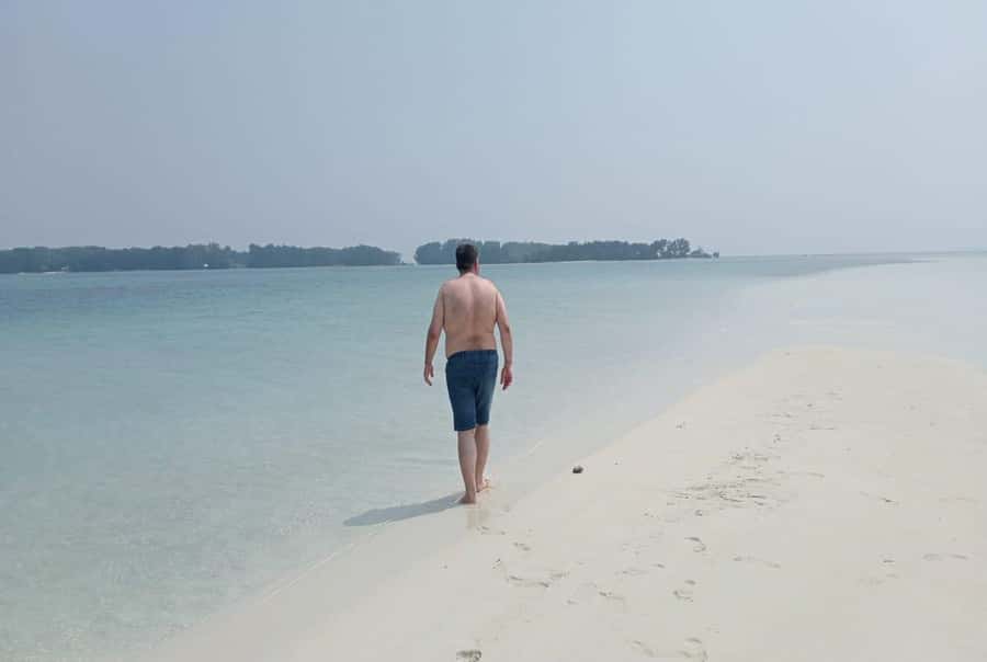 Jakarta: Thousand Island Tour with Canoeing and Snorkeling - Why the timing matters more than the price