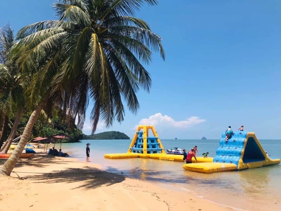 Jame bonds canoe 7 point 6 Island Premium trip - Ko Yao Yai and the private beach stop